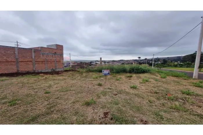 Terreno para Venda em Dumont-SP. Terreno à Venda em Dumont-SP.