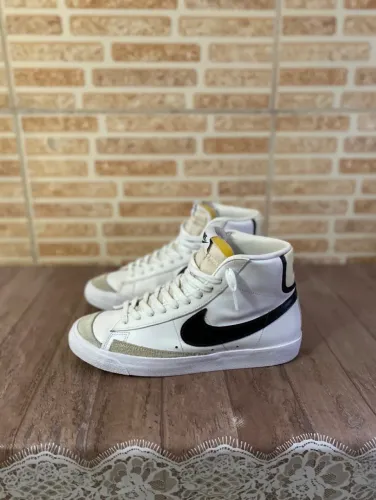 Nike Blazer Mid 77 Vintage