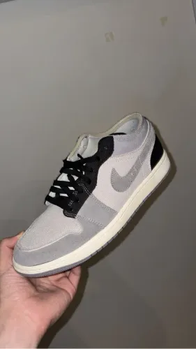Jordan 1 Low