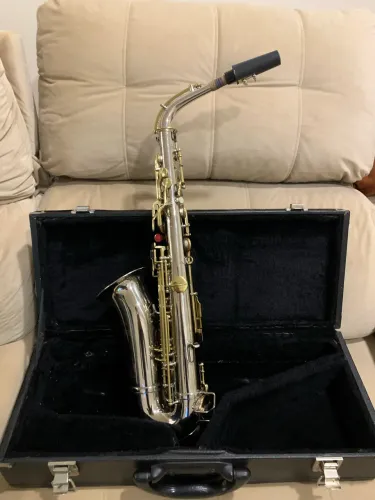 Vende-se Sax Sofone Weril MI Bemol