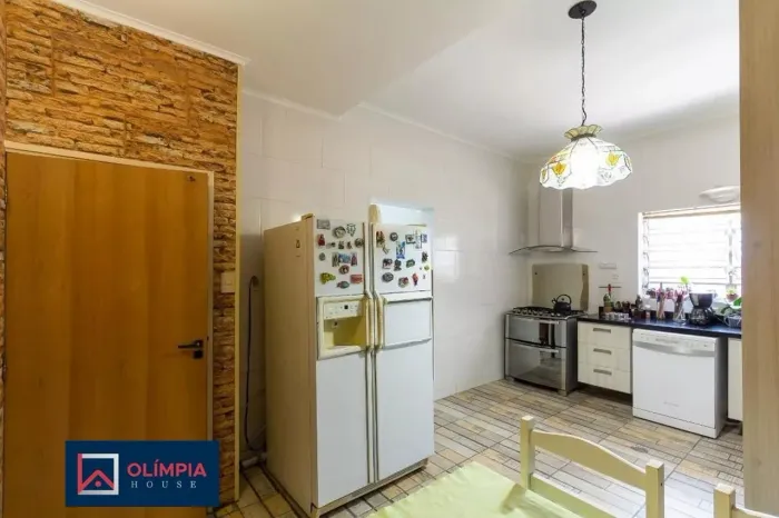 Aluguel Casa 4 Dormitórios - 148 m² Moema