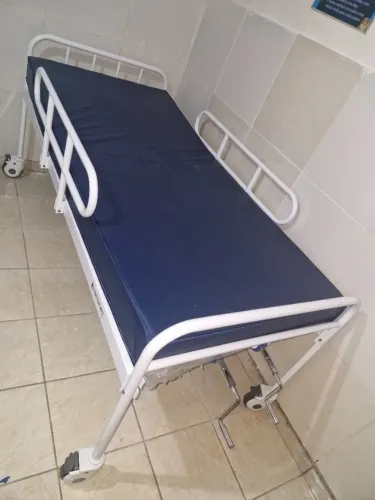 Cama c/ Colchão Hospitalar