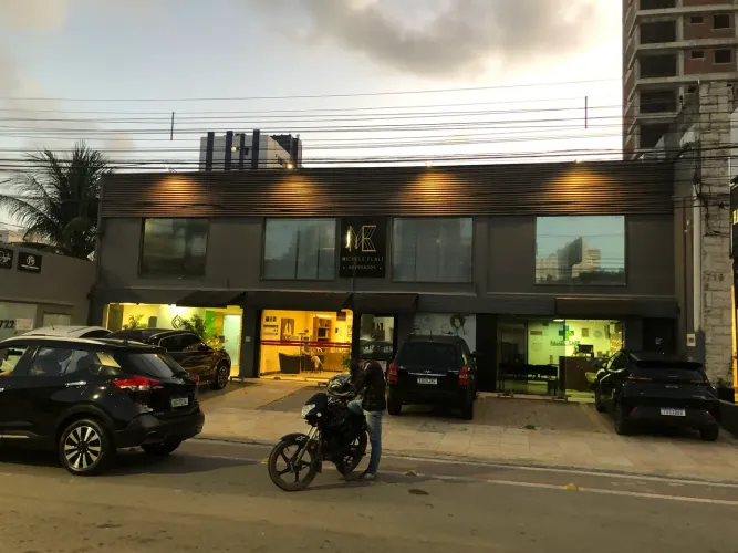 Excelente SALA COMERCIAL e QUIOSQUE em Petrópolis