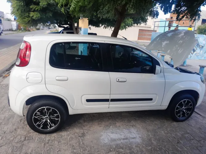 Fiat Uno Vivace/rua 1.0 EVO Fire Flex 8V 5P 2016