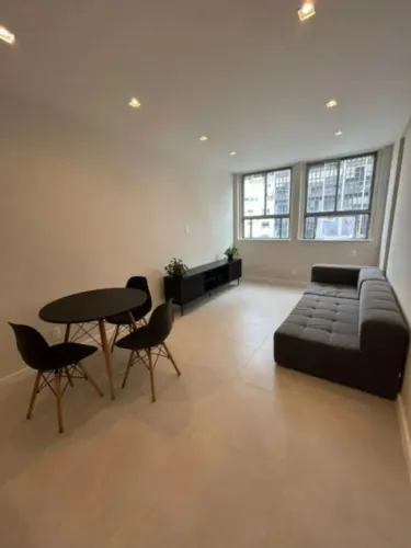 Excelente apto residencial totalmente reformado com vista para Aterro do Flamengo