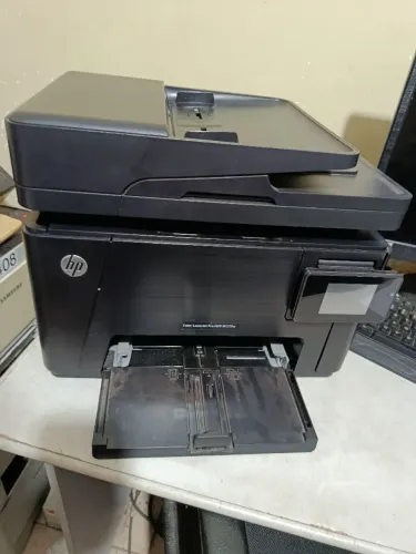 Impressora multifuncional Hp colorida queimada