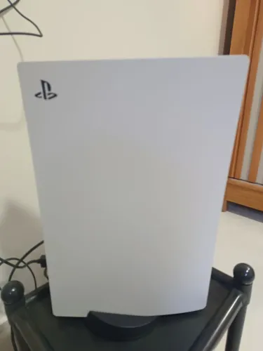 PlayStation 5 Mídia Física + 2 Controles + Bolsa de Transporte (Perfeito Estado)