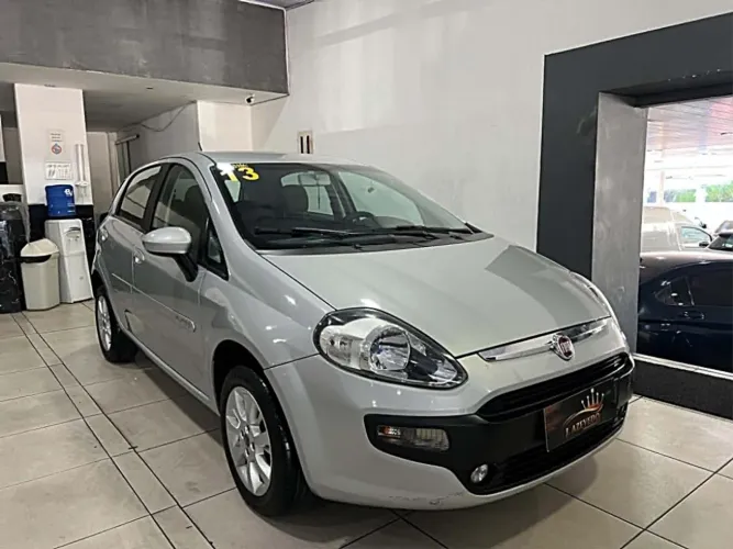 Fiat Punto Attractive Italia 1.4 F.flex 8V 5P 2013