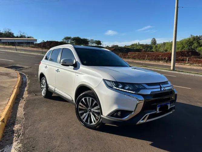 Mitsubishi Outlander HPE-S 3.0 V6 4X4 5P Aut. 2021