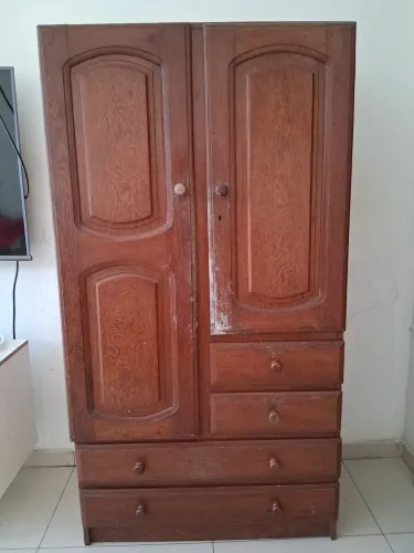 Vendo guarda-roupa de angelim