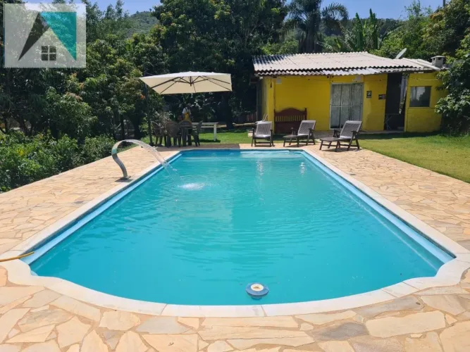 Chácara para Venda em Cajamar, Ponunduva, 3 dormitórios, 1 suíte, 2 banheiros, 9 vagas