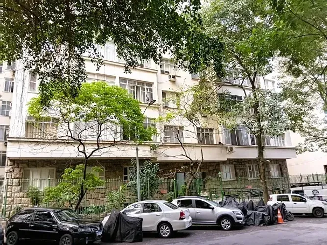 IMÓVEL ESPECIAL COPACABANA / 48 M2 / QUARTO E SALA / RUA BUCÓLICA E APRAZÍVEL / EM FRENTE
