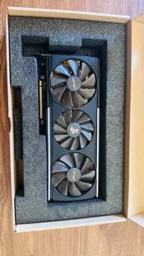 Placa de Vídeo RX 5700 XT Nitro + Edição Especial