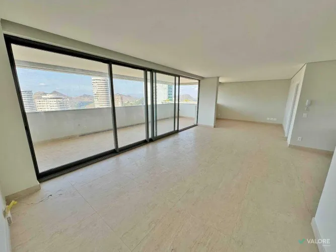 Apartamento 4 quartos 6 vagas Vale do Sereno