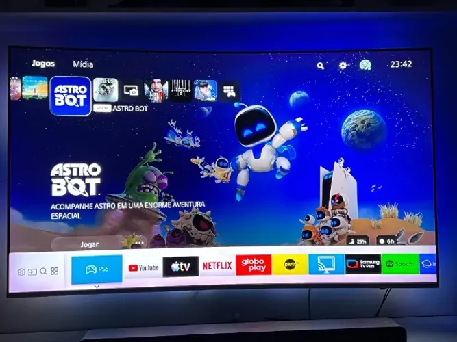 Samsung 55" Curva 4K Premium UHD (HDR 1000) + Kit Ambilight HDMI