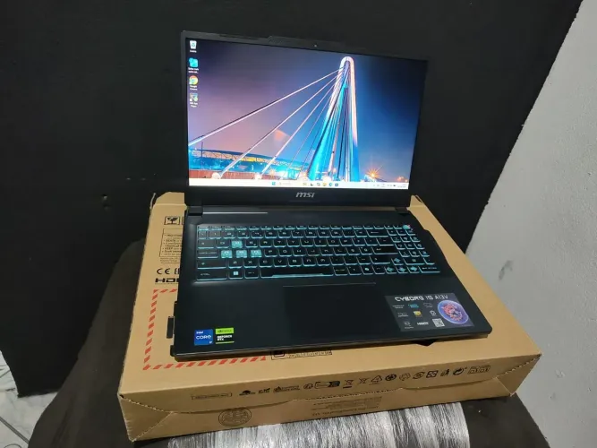 Notebook Gamer MSI Cyborg 15