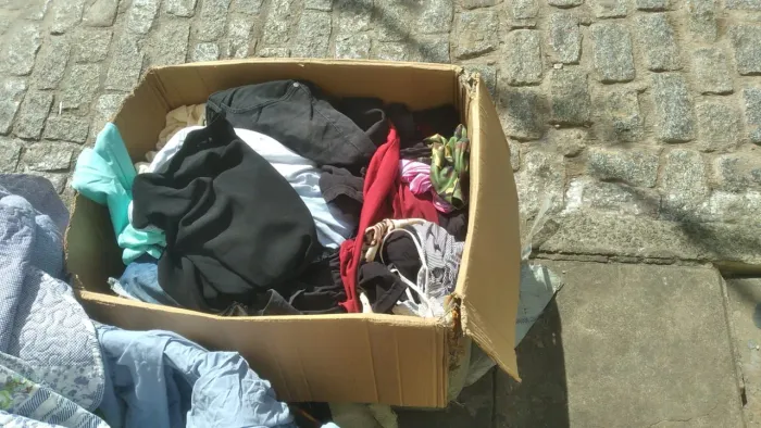 Roupas para bazar