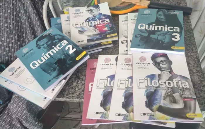 Kit conecte live editora saraivaRJ /Olx. Excelentes condições. QUÍMICA FILOSOFIA 