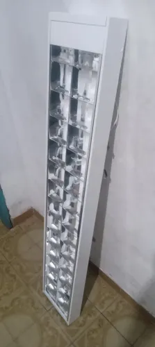 Luminária para tetos c/ duas lá.padas cor branca 