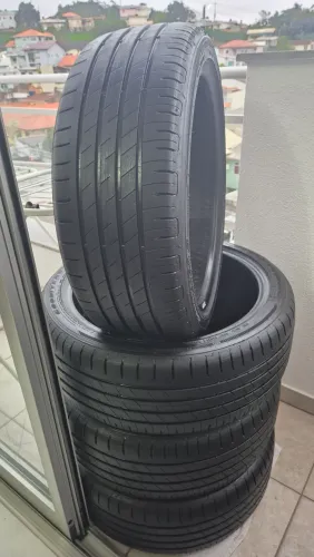 Jogo com 4 Pneus Goodyear Aro 18"