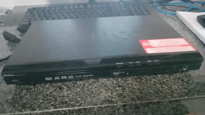 DVD Philco Usado com entrada USB, HDMI e entrada de microfone
