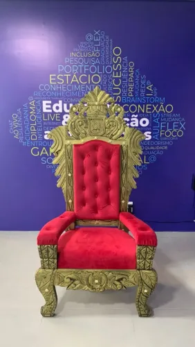 Alugo Trono / cadeira de formatura 