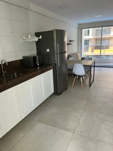Apartamento mobiliado para aluguel, 02 quartos, varanda, lazer na beira mar Cabo Branco
