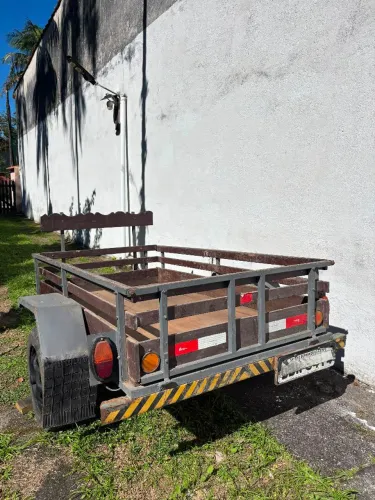 Reboque carretinha.