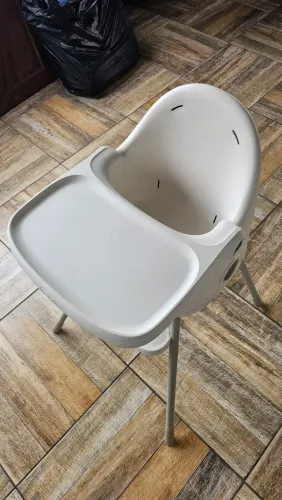 Cadeira de Alimentação Safety 1st