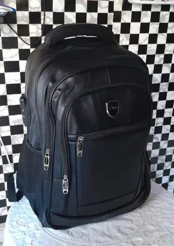 Mochila masculina grande reforçada preta 