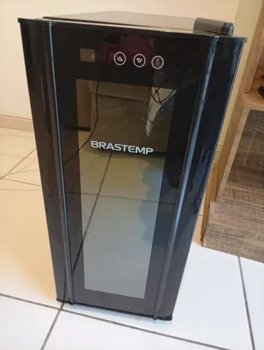 Adega Brastemp e Frigobar 127v
