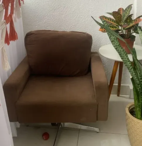 Cadeira Girátoria Super Confortavél para Sala, quarto ou varanda
