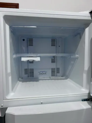 Geladeira  Panassonic 387 Litros usada conservadíssima 