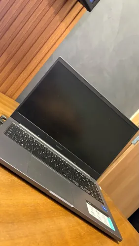 Notebook Samsung Book 15,6" Full HD, i5 11ª geração, 8GB, SSD 256GB