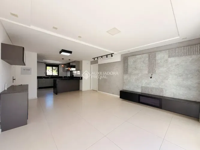 Apartamento sofisticado no João Paulo com 101,90m² e móveis Todeschini, 2 vagas