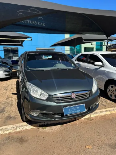 Fiat Grand Siena Essence 1.6 Flex 16V 2013