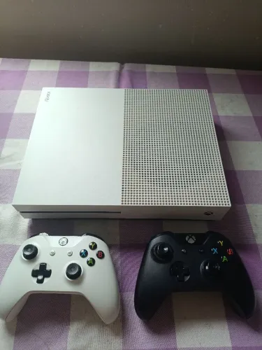 X-box one s 1tb