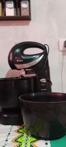 Vendo batedeira Philco