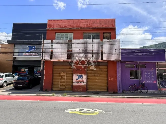 Prédio comercial à venda no Centro - Caraguatatuba / SP - Cod. PR0006