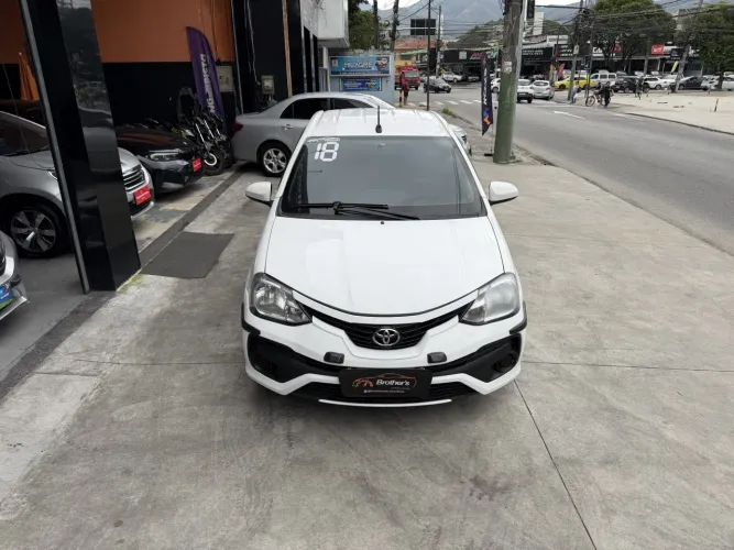 Toyota Etios X Sedan 1.5 Flex 16V 4P Aut. 2018