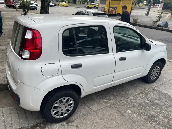 Fiat Uno Vivace/rua 1.0 EVO Fire Flex 8V 5P 2015