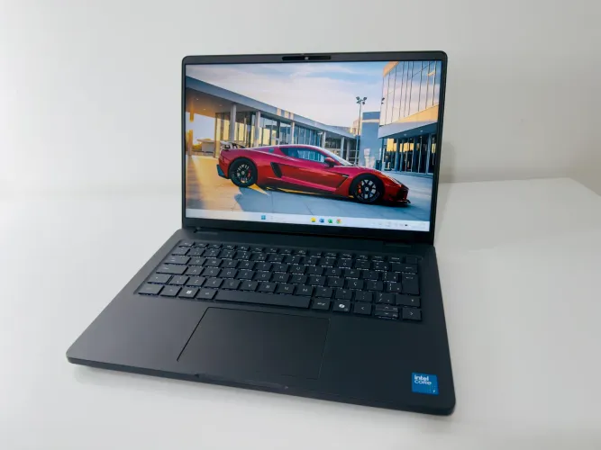 Notebook Dell Pro Core 7- 16GB RAM Ddr5-SSD 512GB Nvme-Tela 14 FHD IPS
