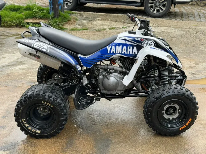 YAMAHA YFM 350 2011