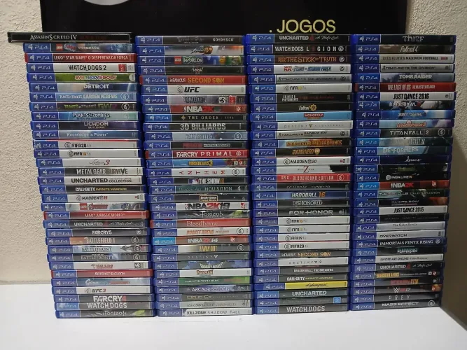 Lote de Jogos de PlayStation 4 (128 Jogos)