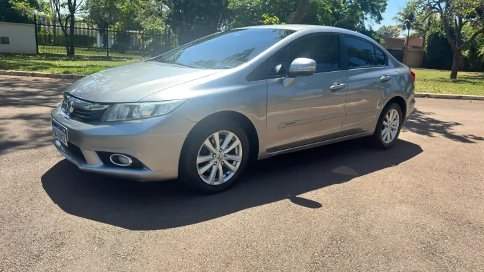 Honda Civic Sedan LXR 2.0 Flexone 16V Aut. 4P 2014