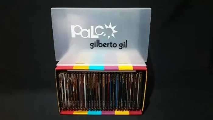 CD BOX Gilberto Gil Caixa Palco com 28 Cds Edição de Colecionador