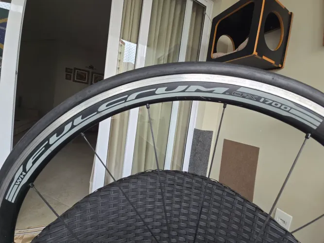 Roda Fulcrum