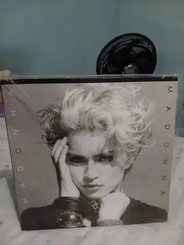 Lp Madonna 