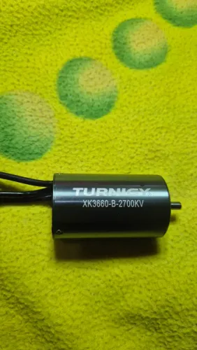 Rc Automodelo Motor Brushless Turnigy 2700kv novo