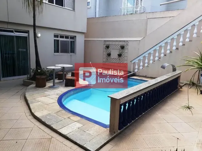 Sobrado à Venda e Locação, 480 m², com 5 suites, 6 vagas cobertas, piscina - Um Luxo! - Br